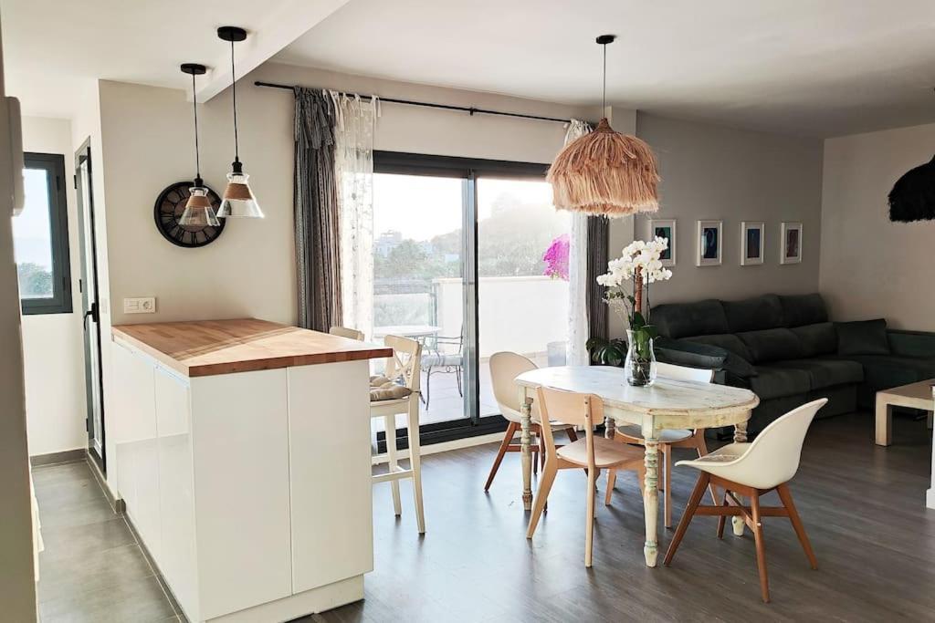 Apartament Atico Con Piscina, Golf, Vistas Al Mar Torre de Benagalbon Zewnętrze zdjęcie