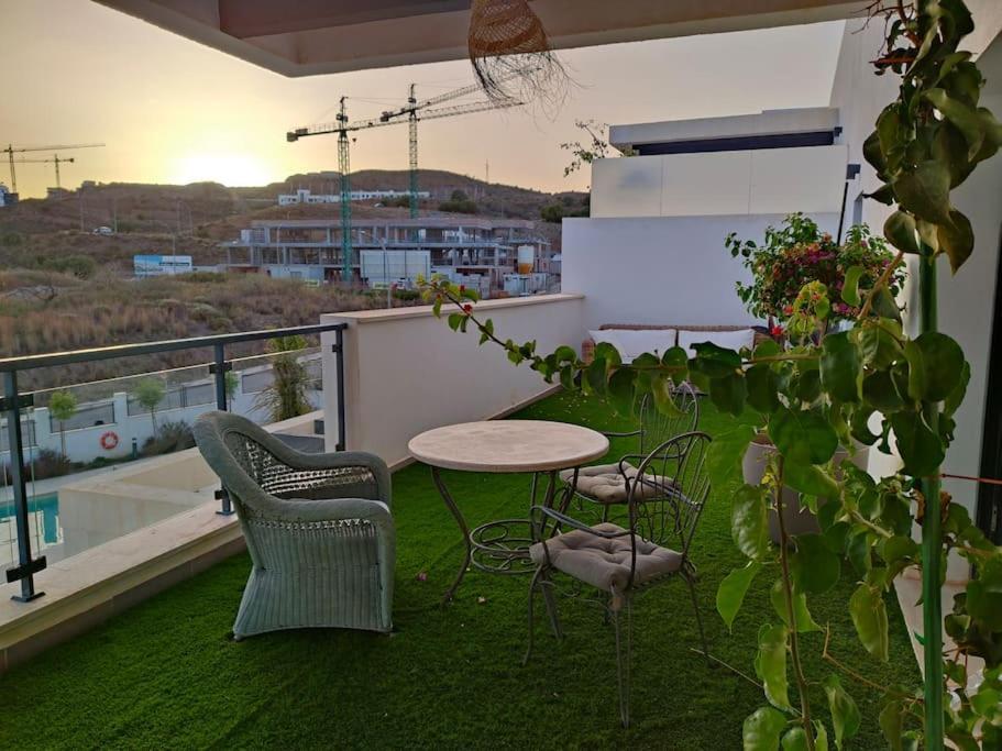 Apartament Atico Con Piscina, Golf, Vistas Al Mar Torre de Benagalbon Zewnętrze zdjęcie
