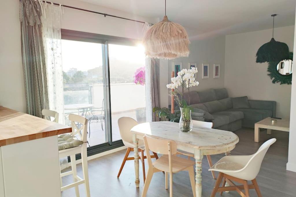 Apartament Atico Con Piscina, Golf, Vistas Al Mar Torre de Benagalbon Zewnętrze zdjęcie
